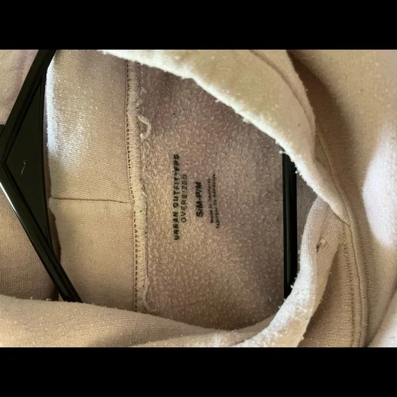 URBAN OUTFITTERS oversized pink sweatshirt - Picture 3 of 3